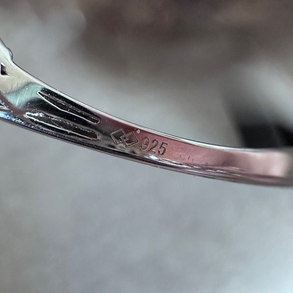 CZ fashion ring by Absolute - Picture 10 of 12